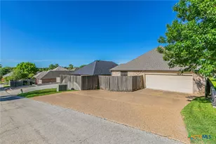 1305 Daisy Ln, Temple, TX 76502 - Photo 8