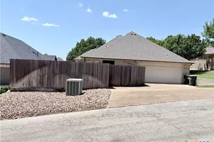 1305 Daisy Ln, Temple, TX 76502 - Photo 18