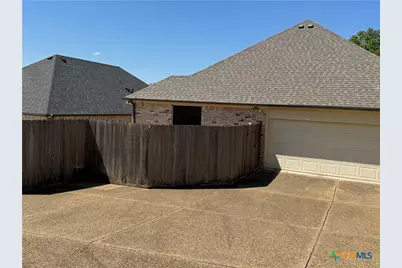 1305 Daisy Lane, Temple, TX 76502 - Photo 12
