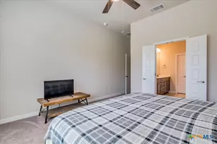 712 Coyote Crk Wy, Kyle, TX 78640 - Photo 16
