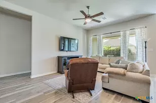 712 Coyote Crk Wy, Kyle, TX 78640 - Photo 8