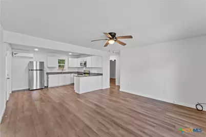 112 Linda Drive, San Marcos, TX 78666 - Photo 4