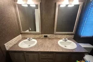 1602 W St Louis Ave, Seadrift, TX 77983 - Photo 16