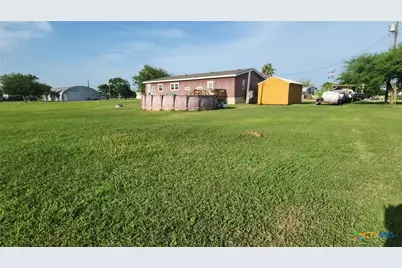 1602 W Saint Louis Avenue, Seadrift, TX 77983 - Photo 20