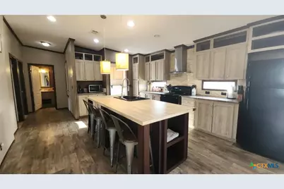 1602 W Saint Louis Avenue, Seadrift, TX 77983 - Photo 6