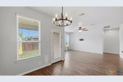 484 Copper Hill Drive, New Braunfels, TX 78130 - Photo 16