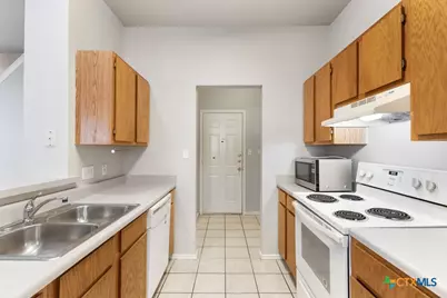 832 Sagewood Trail, San Marcos, TX 78666 - Photo 10