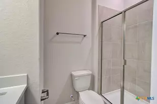 747 Navarro St, New Braunfels, TX 78132 - Photo 14