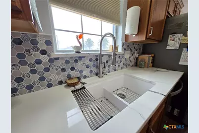 16 Peggy Street, Palacios, TX 77465 - Photo 22