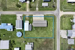 16 Peggy St, Palacios, TX 77465 - Photo 48