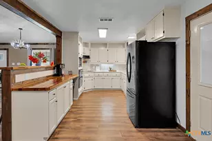 10280 S Whitehall Rd, Temple, TX 76504 - Photo 14