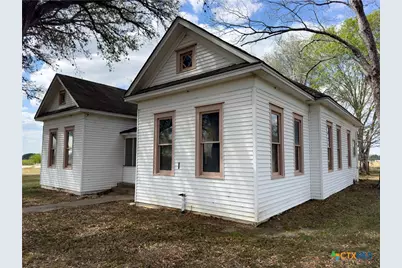 670 Thiele Road, Yoakum, TX 77995 - Photo 4