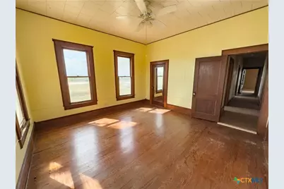 670 Thiele Road, Yoakum, TX 77995 - Photo 20