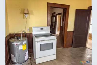 670 Thiele Road, Yoakum, TX 77995 - Photo 30