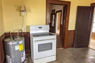 670 Thiele Rd, Yoakum, TX 77995 - Photo 30