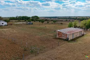 670 Thiele Rd, Yoakum, TX 77995 - Photo 44