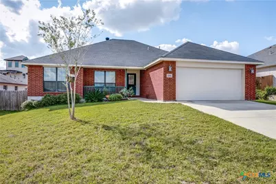 2214 Sun Chase Boulevard, New Braunfels, TX 78130 - Photo 2