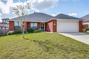 2214 Sun Chase Blvd, New Braunfels, TX 78130 - Photo 2