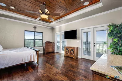 1065 Hillcrest Forest, Canyon Lake, TX 78133 - Photo 16