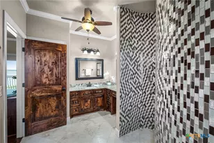 1065 Hillcrest Forest, Canyon Lake, TX 78133 - Photo 18