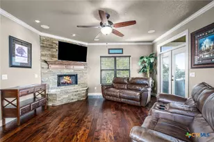 1065 Hillcrest Forest, Canyon Lake, TX 78133 - Photo 10