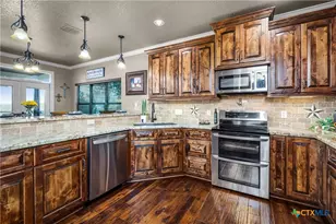 1065 Hillcrest Forest, Canyon Lake, TX 78133 - Photo 8