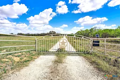1224 Fm 3432, Adkins, TX 78101 - Photo 38