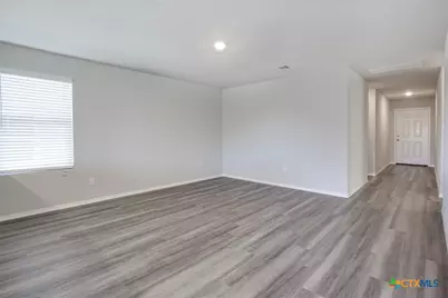 1915 Chiffchaff, New Braunfels, TX 78130 - Photo 10