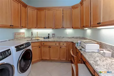 4013 Turning Leaf Drive, Nolanville, TX 76559 - Photo 28