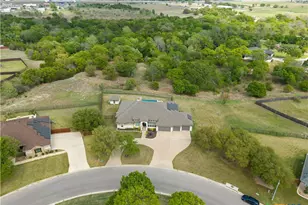 4013 Turning Leaf Dr, Nolanville, TX 76559 - Photo 2