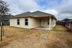 909 2nd St, Cuero, TX 77954 - Photo 18