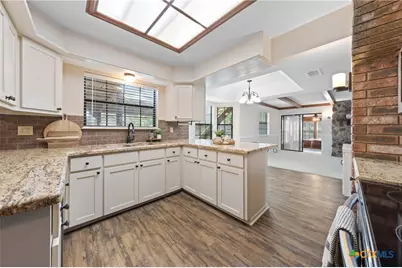 1903 N Harding Avenue, Cameron, TX 76520 - Photo 6