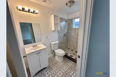 929 Veterans Street, Seguin, TX 78155 - Photo 12