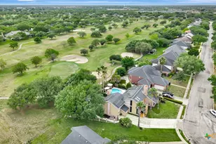 103 Tracy Ln, Victoria, TX 77904 - Photo 2