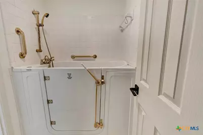 103 Tracy Lane, Victoria, TX 77904 - Photo 36