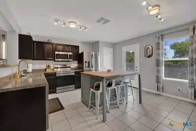 1517 Gateshead Drive, Seguin, TX 78155 - Photo 8