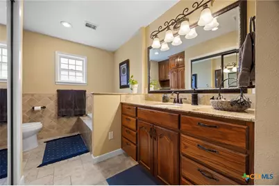 2010 N Beal Street, Belton, TX 76513 - Photo 24