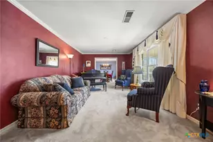 2010 N Beal St, Belton, TX 76513 - Photo 10