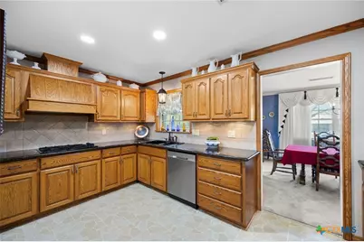 2010 N Beal Street, Belton, TX 76513 - Photo 14