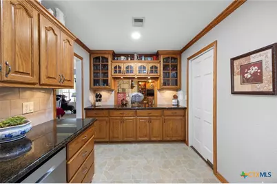 2010 N Beal Street, Belton, TX 76513 - Photo 16