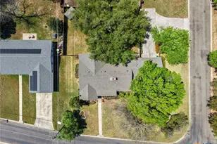 2010 N Beal St, Belton, TX 76513 - Photo 42