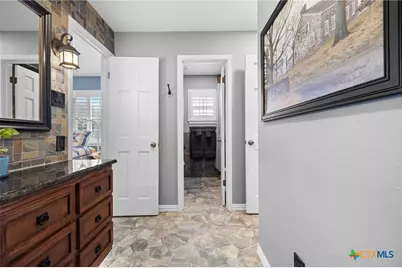 2010 N Beal Street, Belton, TX 76513 - Photo 30