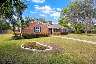 2010 N Beal Street, Belton, TX 76513 - Photo 1