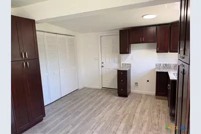 2411 Mumphord Street, Victoria, TX 77901 - Photo 4