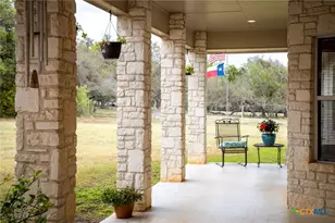 155 Maverick, New Braunfels, TX 78132 - Photo 6