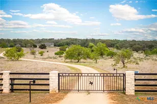 155 Maverick, New Braunfels, TX 78132 - Photo 16