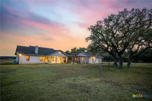 155 Maverick, New Braunfels, TX 78132 - Photo 4