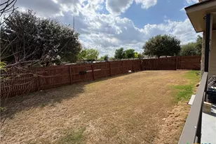 102 Wisteria Way, San Marcos, TX 78666 - Photo 6