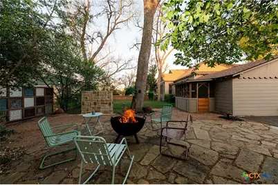 1202 Pecan Street, Bastrop, TX 78602 - Photo 38