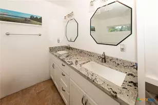 1202 Pecan St, Bastrop, TX 78602 - Photo 28